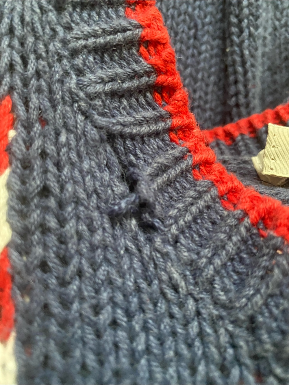 Northern Isles XL knitted by hand 4th of July sweater - Picture 11 of 11